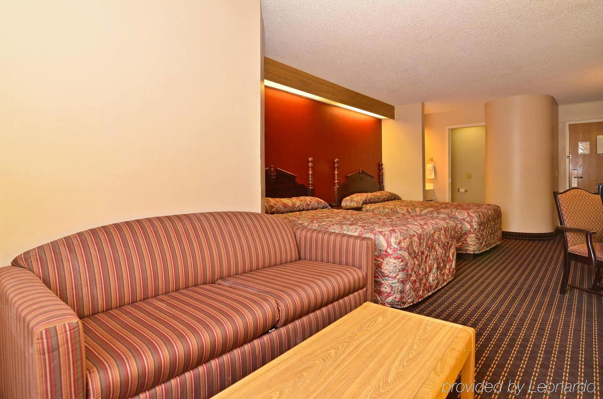 Americas Best Value Inn And Suites Lee'S Summit-Kansas City Room photo