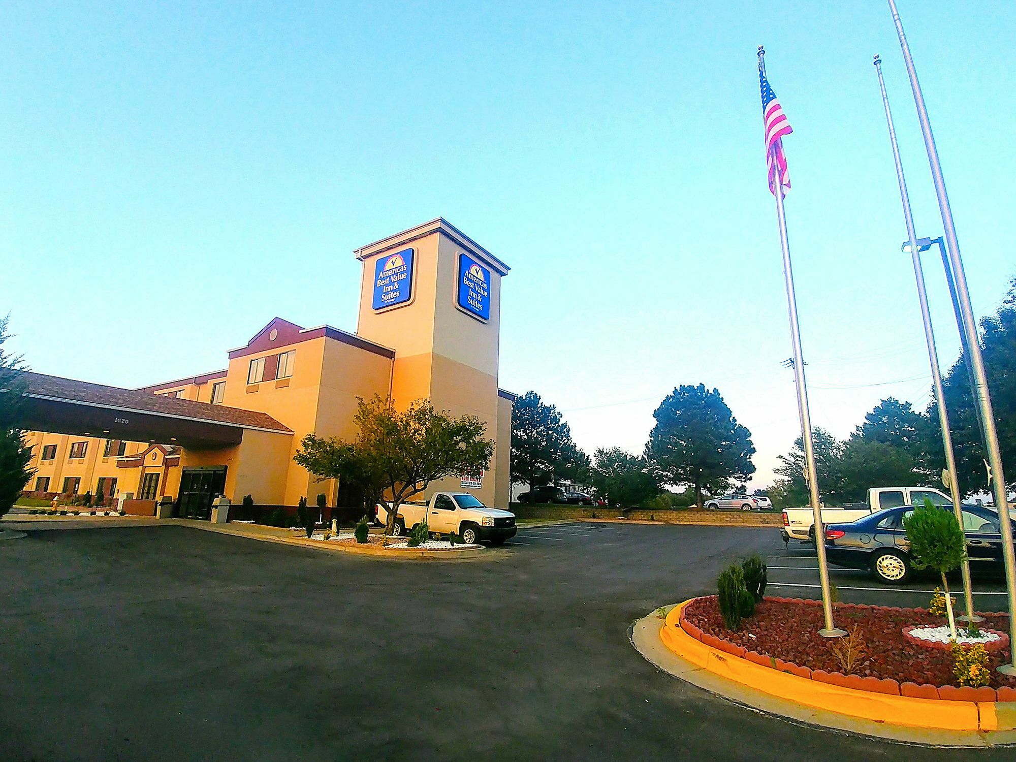 Americas Best Value Inn And Suites Lee'S Summit-Kansas City Exterior photo